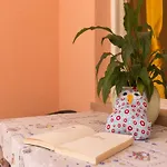 Lolo - Two Bedroom With Loggia And Street View Dubrownik