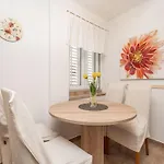 Apartamento Lolo - Two Bedroom With Loggia And Street View *