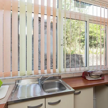 Lolo - Two Bedroom With Loggia And Street View דוברובניק