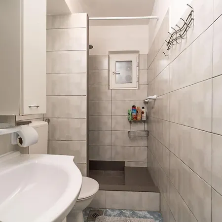 Apartment Lolo - Two Bedroom With Loggia And Street View Dubrovnik