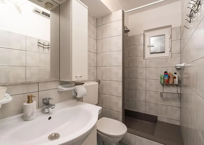 Lolo - Two Bedroom With Loggia And Street View דוברובניק