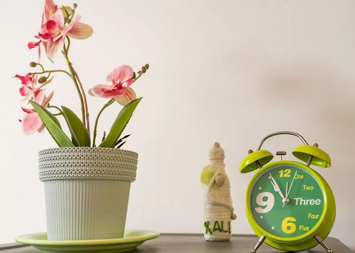 Lolo - Two Bedroom With Loggia And Street View דירה דוברובניק