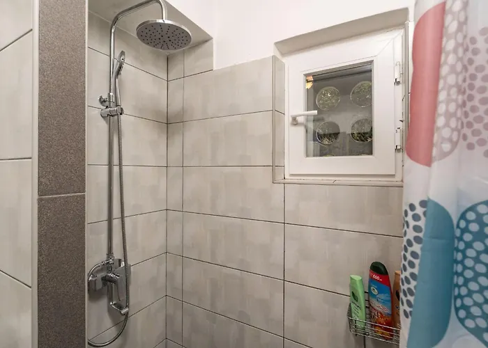 Lolo - Two Bedroom With Loggia And Street View * 杜布罗夫尼克