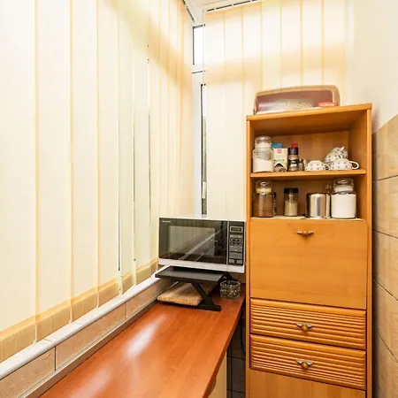 Lolo - Two Bedroom With Loggia And Street View *