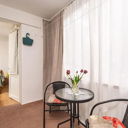 Lolo - Two Bedroom With Loggia And Street View Apartament Dubrownik